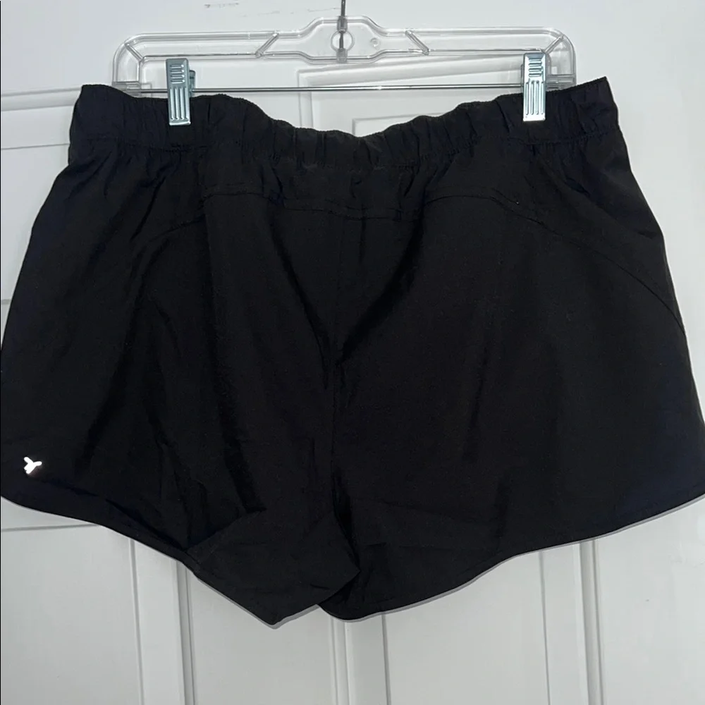 Old Navy Black Athletic Shorts Lightweight and Comfortable - Picture 3 of 4